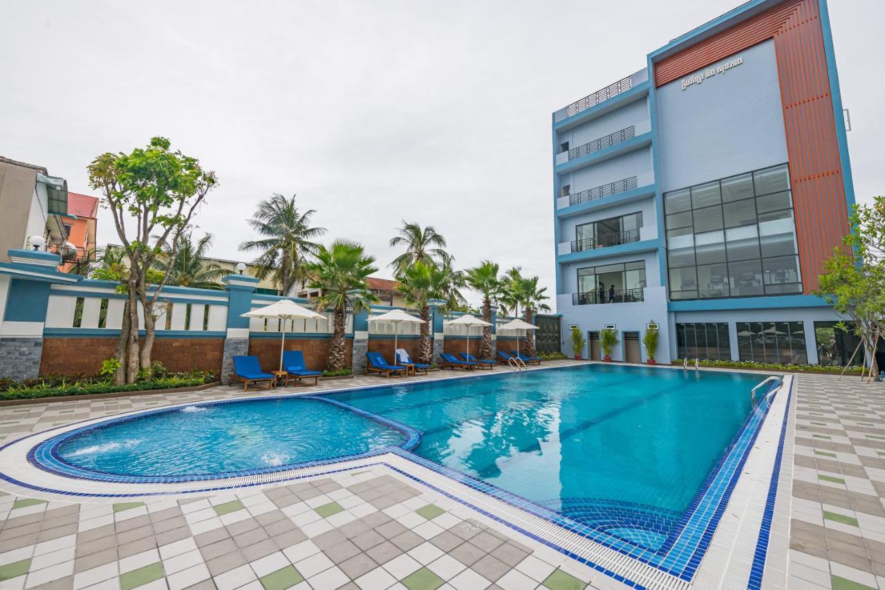 Kampong Thom Royal Hotel Exterior foto